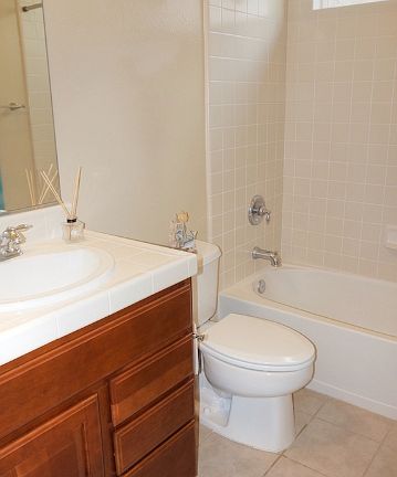 4th image of 1277 Tavistock Ln