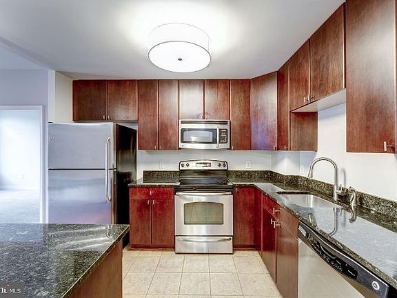4th image of 155 Potomac Psge Unit 225
