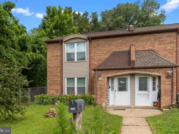 135 Hollybrooke Dr, Langhorne, PA 19047