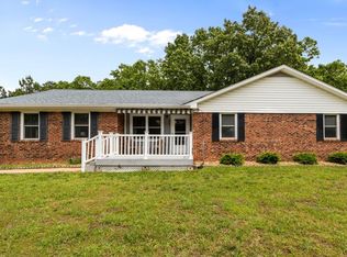 190 Post Oak Ave, Camden, TN 38320
