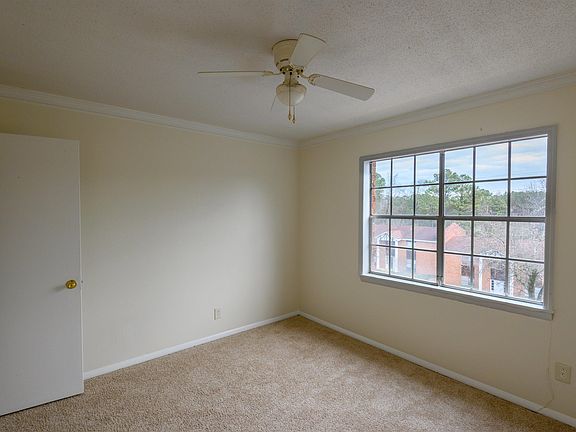5th image of 840 Beacon Pkwy E APT C