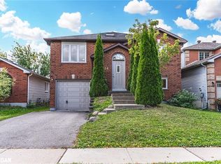 61 Arthur Ave, Barrie, ON L4M6H5