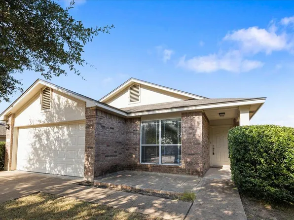 1118 Remington Dr, Leander, TX 78641