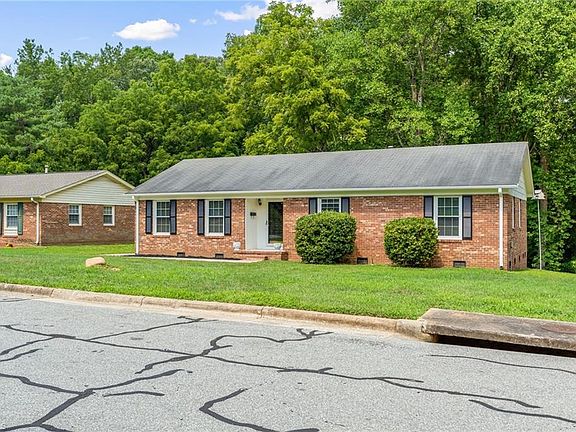 3rd image of 358 Woodhaven Dr