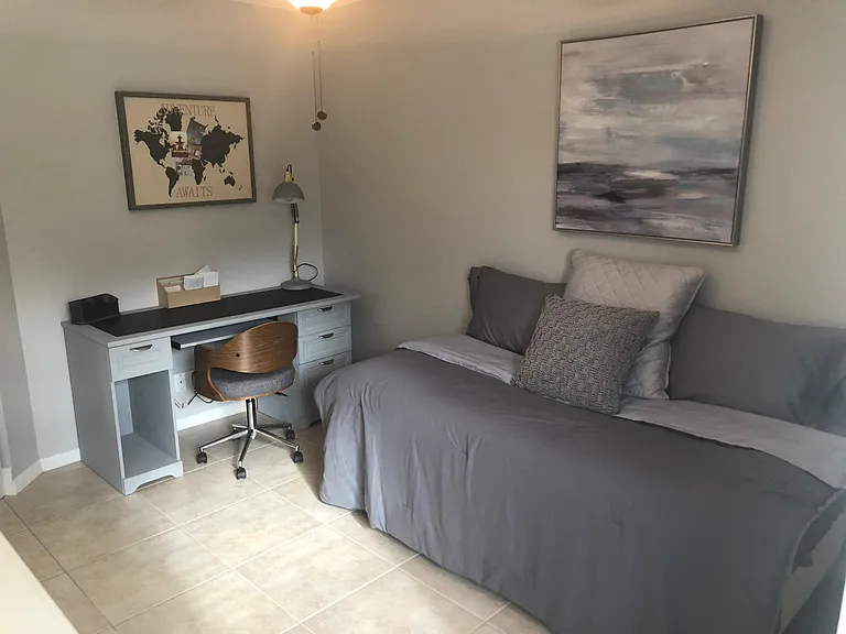2555 Bedford Mews Dr — Photo 16