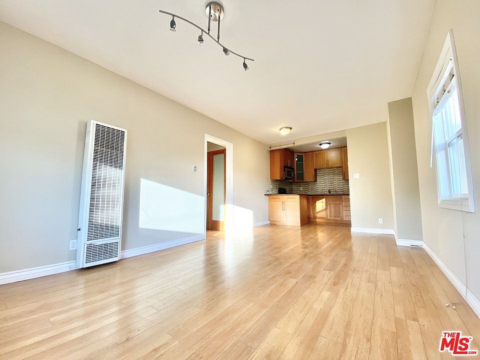 1st image of 603 N Bronson Ave #1/2