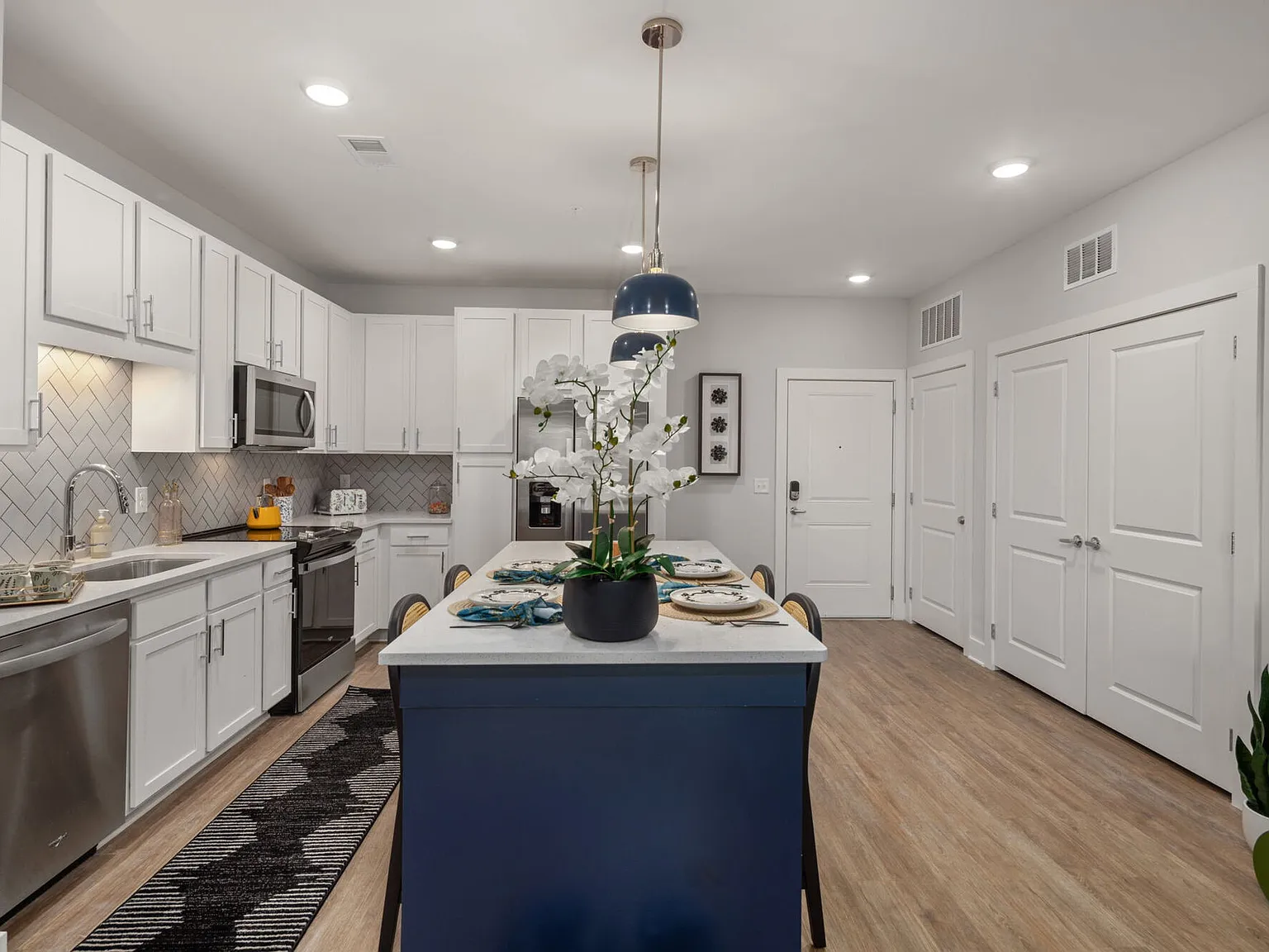 Solis Buffaloe — Photo 4