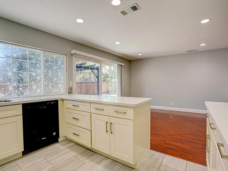 1644 Peachwood Dr — Photo 25