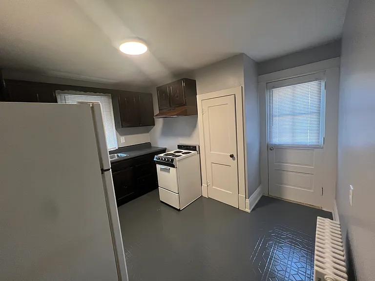60 N 34th St #C — Photo 11