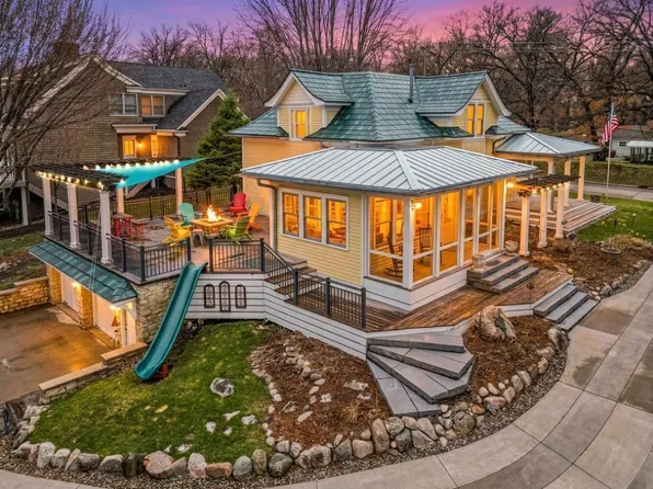 6509 Belmore Ln, Hopkins, MN 55343