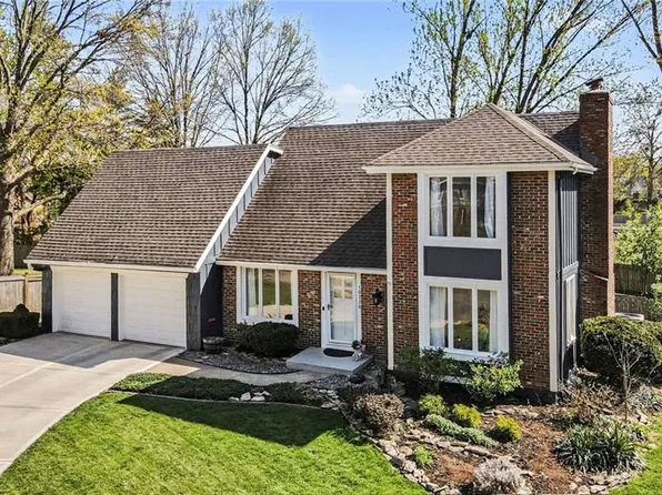 10230 Knox Dr, Overland Park, KS 66212