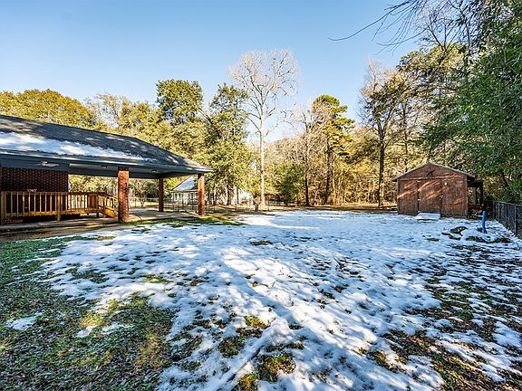 5th image of 387 Creekside Dr