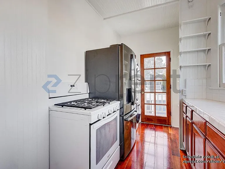51 Paloma Ave #B — Photo 4