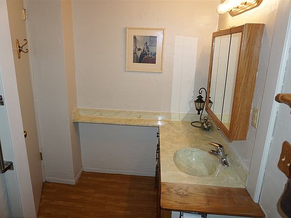 5th image of 2929 Sunnyside Dr #(105a