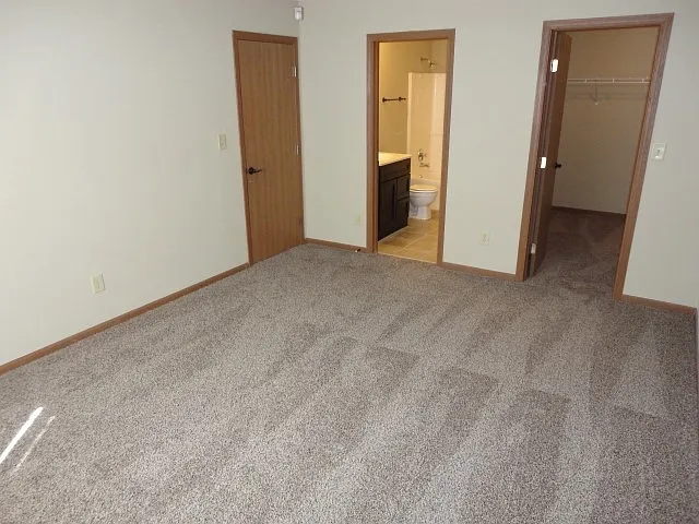 3509 W 52nd St — Photo 6