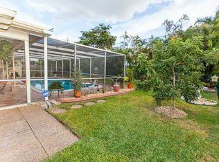 7520 NW 13th St, Plantation, FL 33313