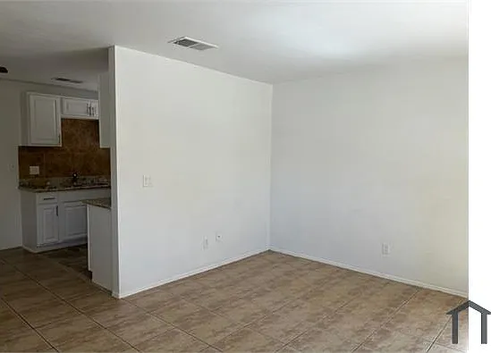 3511 E Baseline Rd #1027 — Photo 3