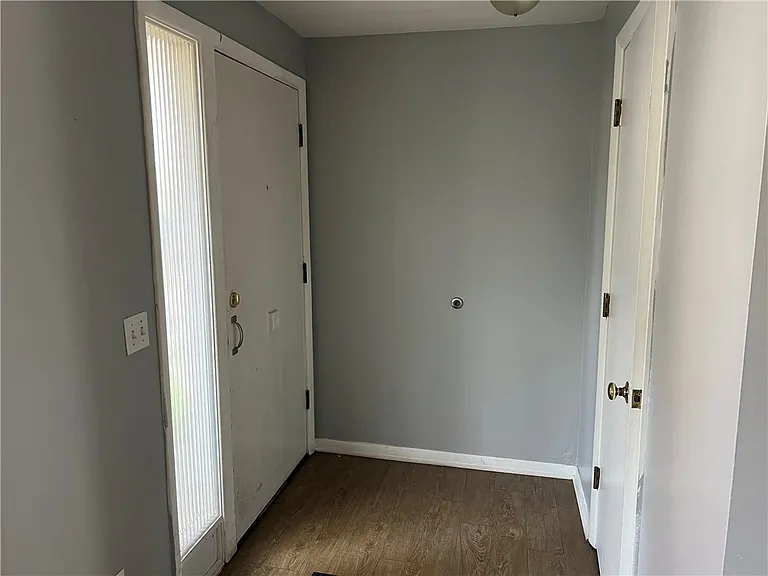 2341 Monroe Ave #1 — Photo 2