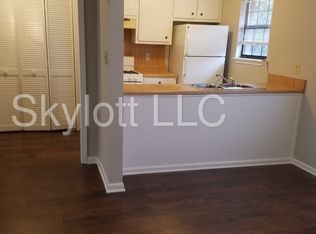 55 Chesapeake Dr, Ellenwood, GA 30294