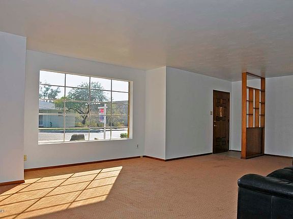 4th image of 1738 E San Miguel Ave