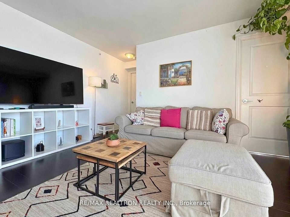 1st image of 275 Yorkland Rd #1009