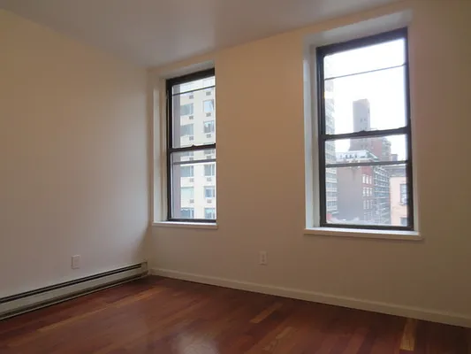 Rented by Robyn Lee, LREB | media 17