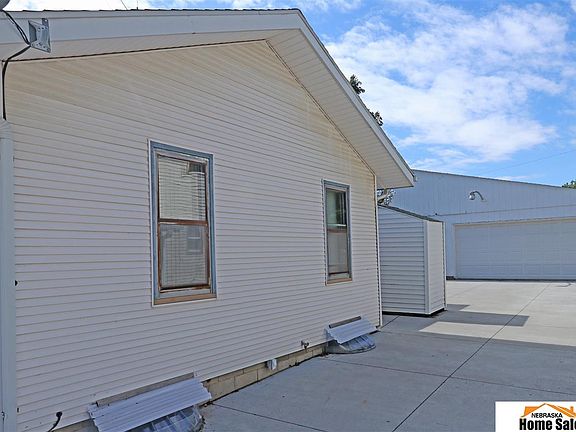 4th image of 3915 Worthington Ave