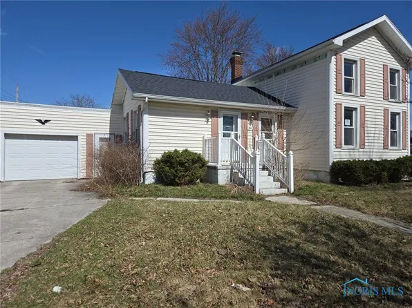 234 W High St, Fostoria, OH 44830