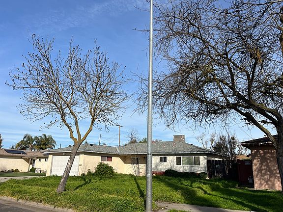 2nd image of 328 Donner Rd