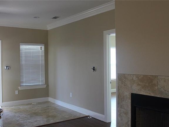 5th image of 318 Lake Travis Dr