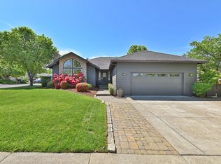 2490 Greenridge Dr, Medford, OR
