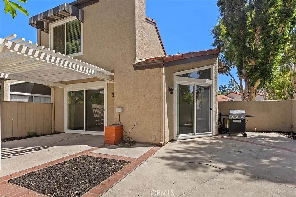 3 bed, 1413 sqft, $6,000 — Photo 3