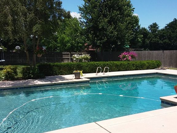 Pool
						:
						Backyard and pool area