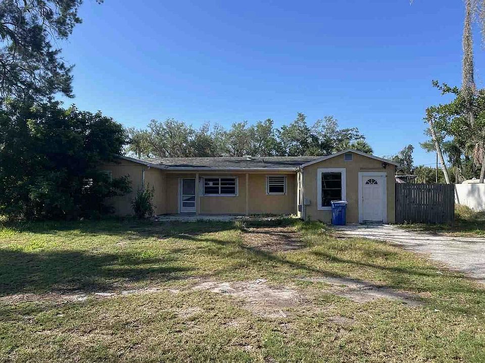 1st image of 806 W Shell Point Rd