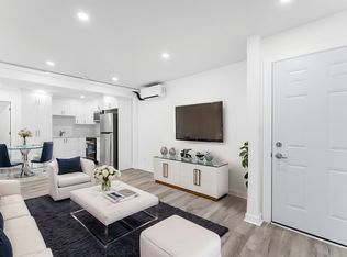 185 McArthur Ave #B, Ottawa, ON K1L 6P6