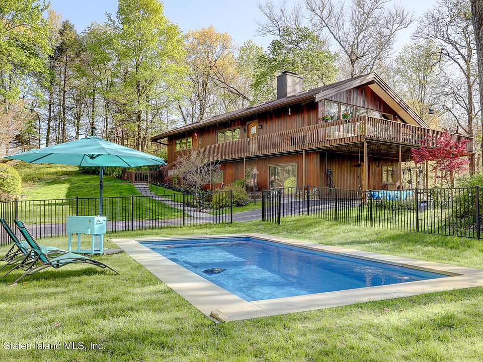 1st image of 380 Long Ridge Rd