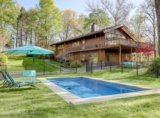 380 Long Ridge Rd, Pound Ridge, NY 10576