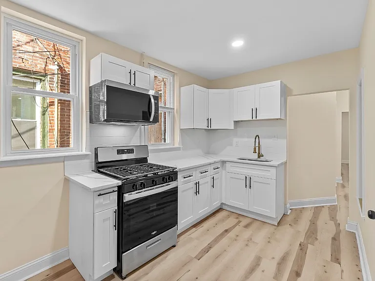 3744 N Carlisle St — Photo 2