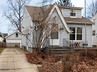 18231 Marcella Rd, Cleveland, OH 44119