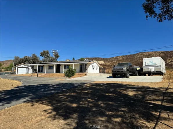 28509 Avenida Estrella, Canyon Lake, CA 92587