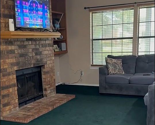 2nd image of 4056 Hearthstone Dr