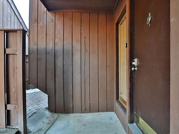 2nd image of 4953 Wintersong Ln #10