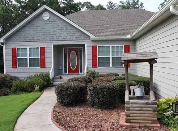 2nd image of 488 Miller Dr