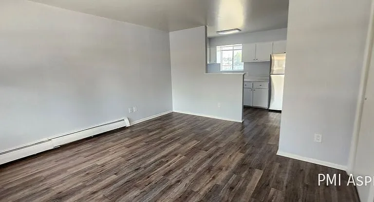 Keri Lyn Apartments — Photo 15