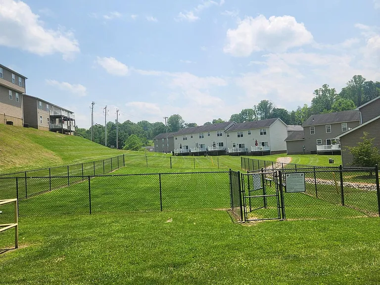 Hidden Brook Apartments — Photo 19
