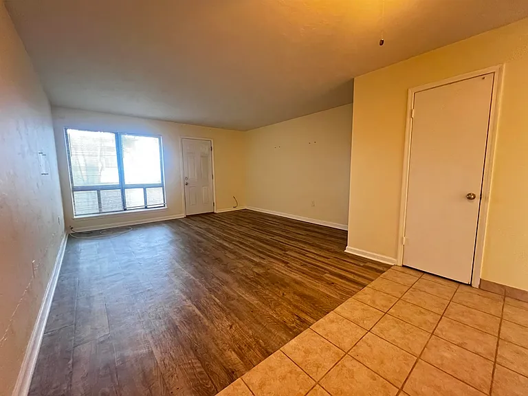 3720 Rockbrook Dr #C — Photo 8