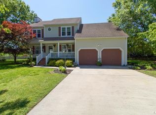 102 Arrowgrass Cir, Moyock, NC 27958