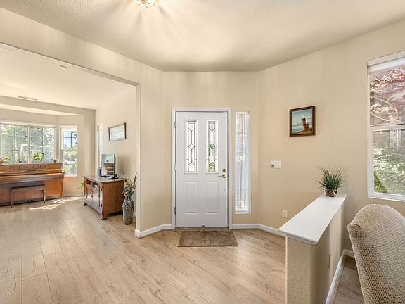 4th image of 38 Augusta Court