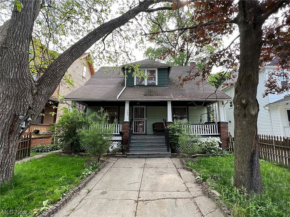 1st image of 2637 E 124th St
