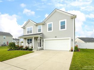 8358 Crab Apple Trl, Dexter, MI 48130